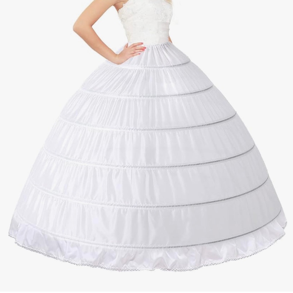 Underskirt - Picture 1 of 1